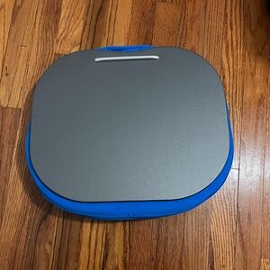 Brookstone cushion clipboard